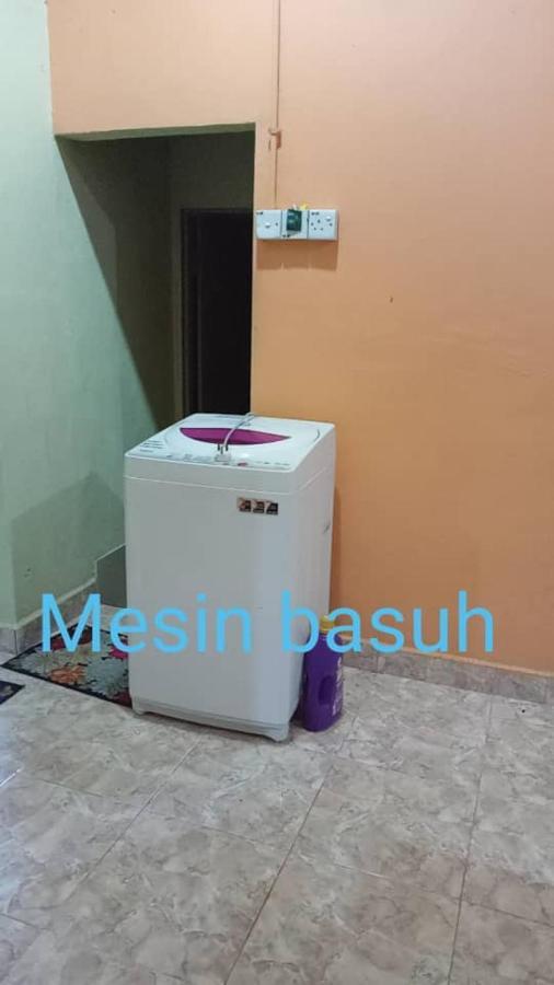 Holiday home Al-kautsar 3br Kid's Pool Aircond & Wi-fi Kota Bharu